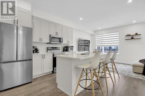 313 Raheen Court, Ottawa, ON - Indoor Photo Showing Kitchen With Stainless Steel Kitchen