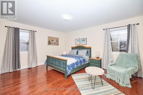 13 Byrne Boulevard, St. Catharines (461 - Glendale/Glenridge), ON - Indoor Photo Showing Bedroom