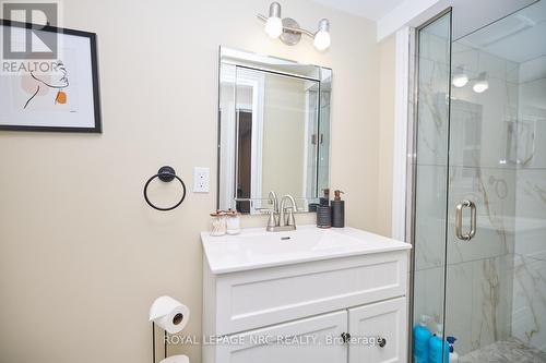 13 Byrne Boulevard, St. Catharines (461 - Glendale/Glenridge), ON - Indoor Photo Showing Bathroom