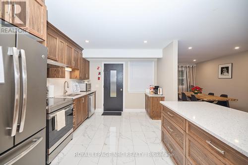 13 Byrne Boulevard, St. Catharines (461 - Glendale/Glenridge), ON - Indoor Photo Showing Kitchen