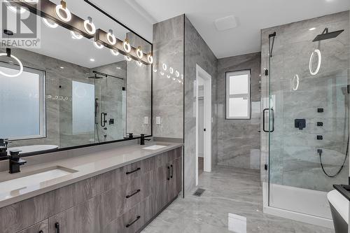 3576 Silver Way, West Kelowna, BC - Indoor Photo Showing Bathroom