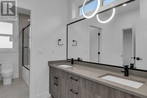 3576 Silver Way, West Kelowna, BC - Indoor Photo Showing Bathroom