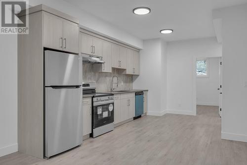 3576 Silver Way, West Kelowna, BC - Indoor Photo Showing Kitchen