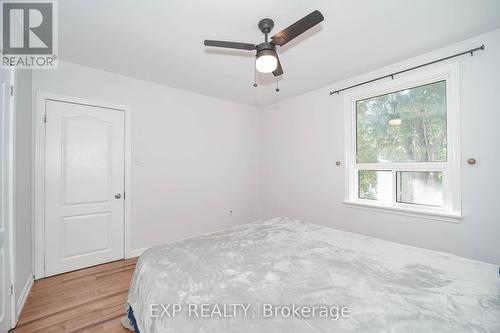 250 Mcconvey Drive, Richmond Hill, ON - Indoor Photo Showing Bedroom