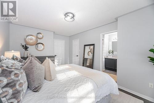 14 Bernard Avenue, Brampton, ON - Indoor Photo Showing Bedroom