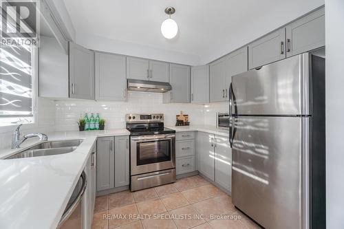 14 Bernard Avenue, Brampton, ON - Indoor Photo Showing Kitchen With Stainless Steel Kitchen With Double Sink With Upgraded Kitchen