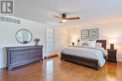 492 Country Club Crescent, Mississauga, ON - Indoor Photo Showing Bedroom