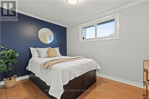 38 Brett Court, Hamilton, ON - Indoor Photo Showing Bedroom