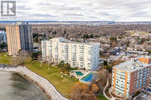 911 - 5280 Lakeshore Road, Burlington, ON - Outdoor With View