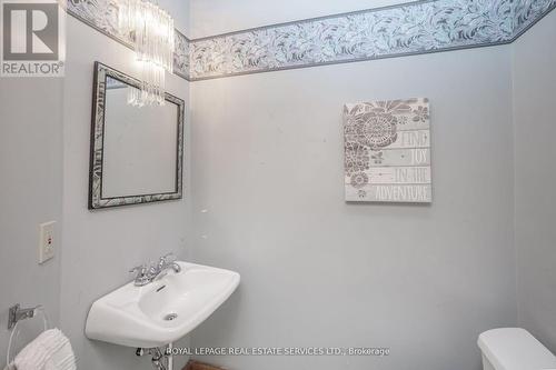 39 Court Street N, Milton, ON - Indoor Photo Showing Bathroom