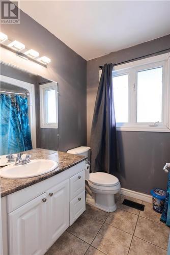 1292 Old Hwy 69 North, Val Caron, ON - Indoor Photo Showing Bathroom