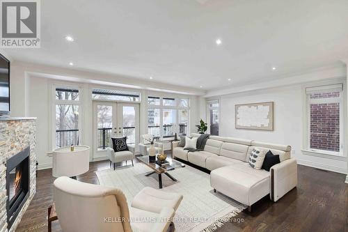 612 Besserer Street, Ottawa, ON - Indoor Photo Showing Living Room With Fireplace