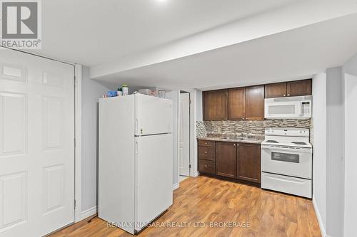 130 Killaly Street E, Port Colborne (875 - Killaly East), ON - Indoor Photo Showing Kitchen