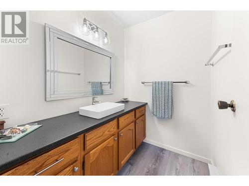 1830 Atkinson Street Unit# 103, Penticton, BC - Indoor Photo Showing Bathroom