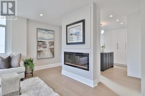 806 - 500 Avenue Road, Toronto, ON - Indoor Photo Showing Living Room With Fireplace