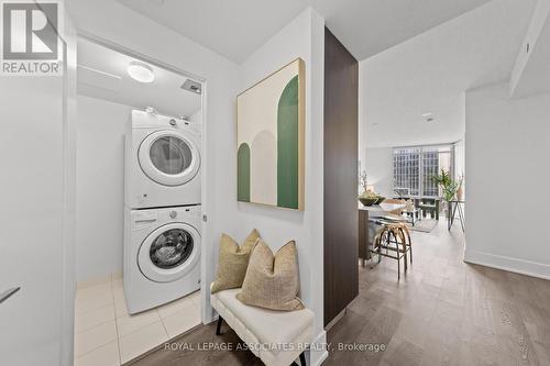 507 - 15 Merchants' Wharf, Toronto, ON - Indoor Photo Showing Laundry Room