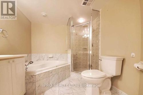 1926 - 80 Harrison Garden Boulevard, Toronto, ON - Indoor Photo Showing Bathroom