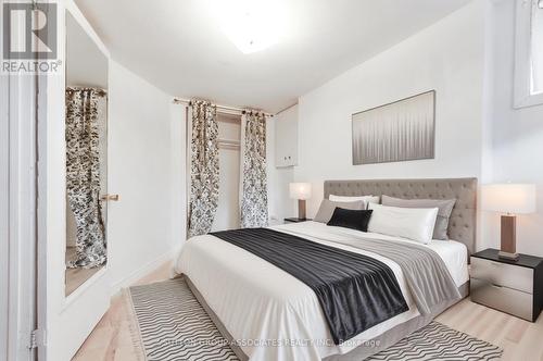 882 Davenport Road, Toronto, ON - Indoor Photo Showing Bedroom