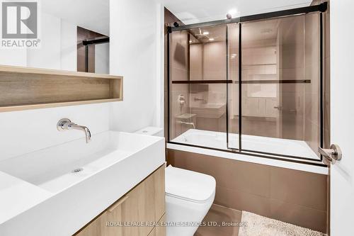 704 - 5 Soudan Avenue, Toronto, ON - Indoor Photo Showing Bathroom