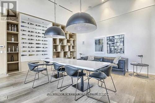 704 - 5 Soudan Avenue, Toronto, ON - Indoor Photo Showing Dining Room