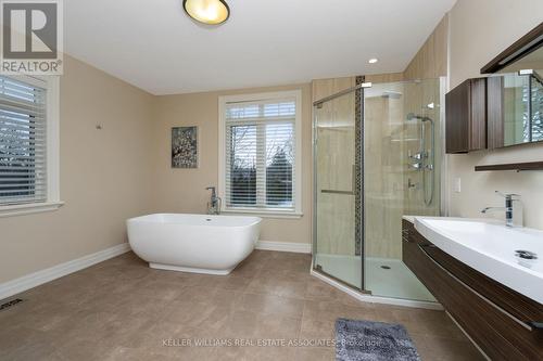 22 Joymar Drive, Mississauga, ON - Indoor Photo Showing Bathroom