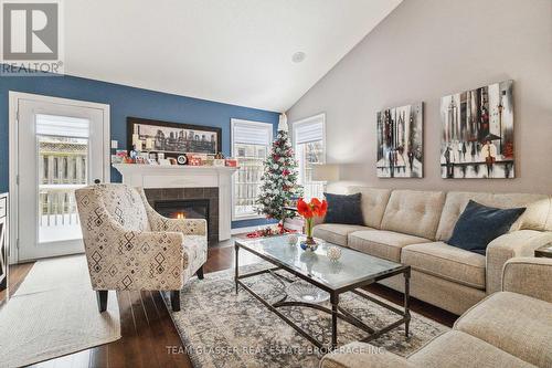 60 - 464 Commissioners Road W, London, ON - Indoor Photo Showing Living Room With Fireplace