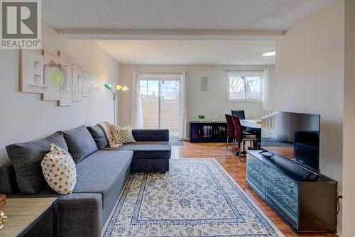 51 - 808 Datzell Lane, Kingston (South Of Taylor-Kidd Blvd), ON - Indoor Photo Showing Living Room