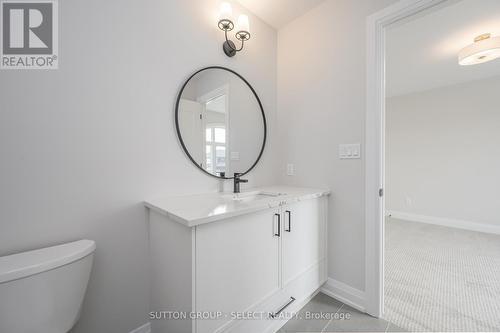 2202 Robbie'S Way, London, ON - Indoor Photo Showing Bathroom