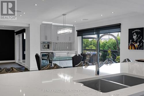 48 Forest Circle Court, Vaughan, ON - Indoor Photo Showing Kitchen With Double Sink