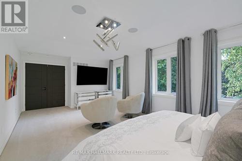 48 Forest Circle Court, Vaughan, ON - Indoor Photo Showing Bedroom