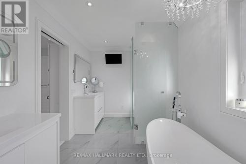 48 Forest Circle Court, Vaughan, ON - Indoor Photo Showing Bathroom