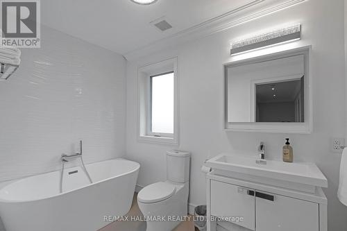 48 Forest Circle Court, Vaughan, ON - Indoor Photo Showing Bathroom