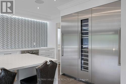 48 Forest Circle Court, Vaughan, ON - Indoor Photo Showing Kitchen