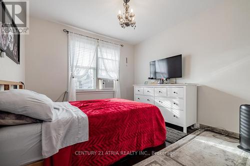 541 Lynett Crescent, Richmond Hill, ON - Indoor Photo Showing Bedroom