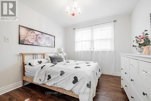 541 Lynett Crescent, Richmond Hill, ON - Indoor Photo Showing Bedroom