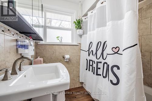 541 Lynett Crescent, Richmond Hill, ON - Indoor Photo Showing Bathroom