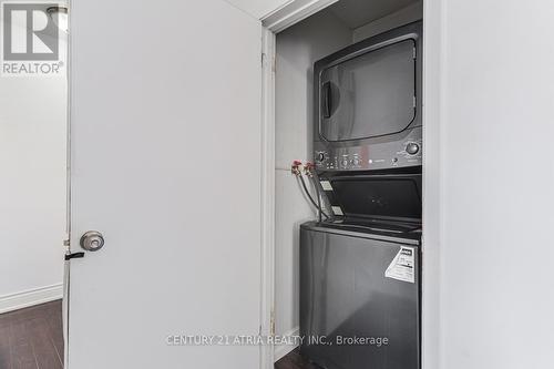 541 Lynett Crescent, Richmond Hill, ON -  Photo Showing Laundry Room