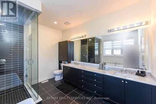 115 Threshing Mill Boulevard, Oakville, ON - Indoor Photo Showing Bathroom