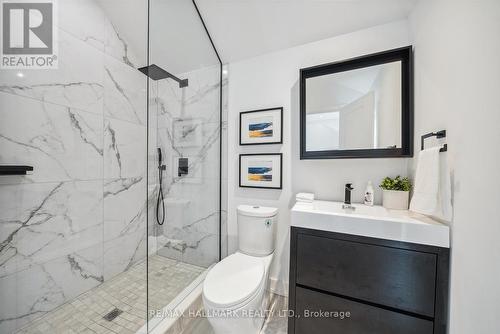 65 Lake Crescent, Toronto, ON - Indoor Photo Showing Bathroom