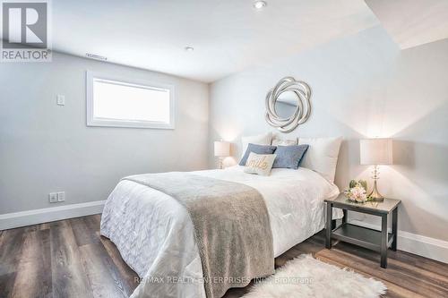 1330 Alexandra Avenue, Mississauga, ON - Indoor Photo Showing Bedroom