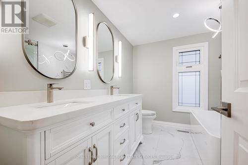 313 Silvana Crescent, Burlington, ON - Indoor Photo Showing Bathroom