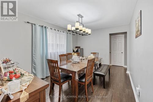 7144 Danton Promenade, Mississauga, ON - Indoor Photo Showing Dining Room