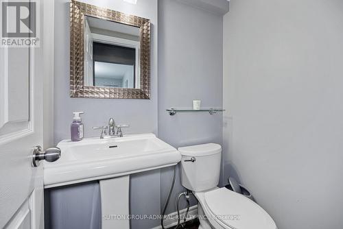 7144 Danton Promenade, Mississauga, ON - Indoor Photo Showing Bathroom