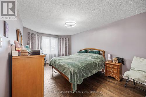 7144 Danton Promenade, Mississauga, ON - Indoor Photo Showing Bedroom