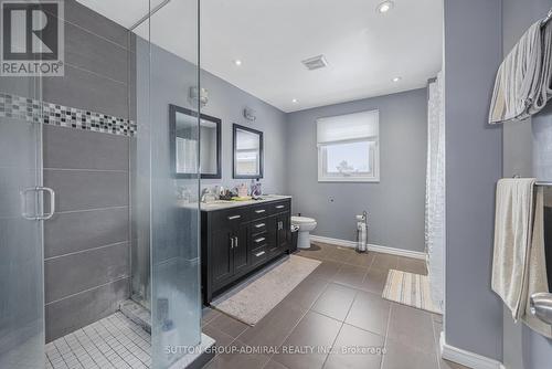 7144 Danton Promenade, Mississauga, ON - Indoor Photo Showing Bathroom