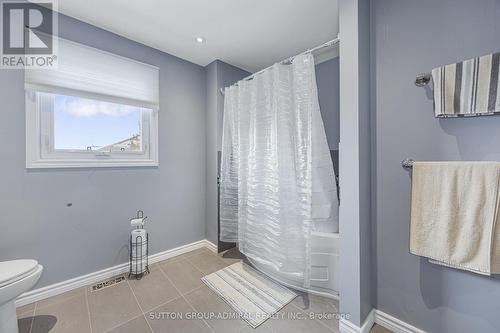 7144 Danton Promenade, Mississauga, ON - Indoor Photo Showing Bathroom