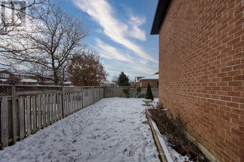 7144 Danton Promenade, Mississauga, ON - Outdoor