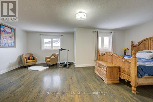 6361 Donway Drive, Mississauga, ON - Indoor Photo Showing Bedroom