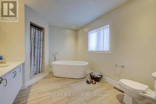 6361 Donway Drive, Mississauga, ON - Indoor Photo Showing Bathroom