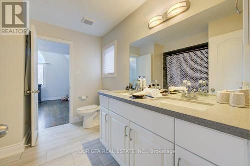 6361 Donway Drive, Mississauga, ON - Indoor Photo Showing Bathroom